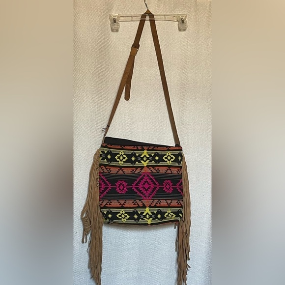 NWT Shiraleah Premium crossbody - Picture 2 of 10